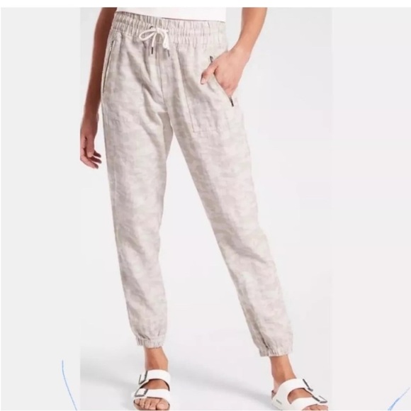 Athleta Pants - Athleta Cabo Tide Linen Jogger Natural Camo Zip Pockets Women’s 14